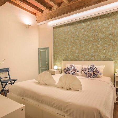 Oltrarno Suite In Флоренція Екстер'єр фото